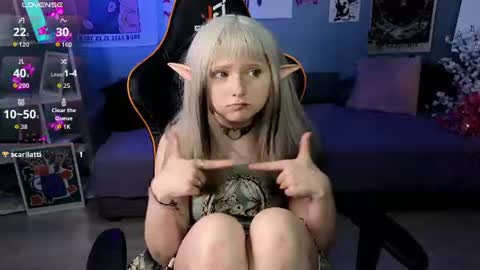 Draculaura online show from August 12, 4:09 pm