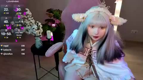 Draculaura online show from August 13, 6:11 pm