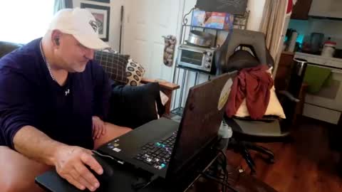 Drake D Vamp online show from July 26, 11:15 am