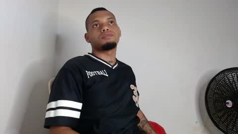 drako_monstercock online show from August 14, 3:10 am