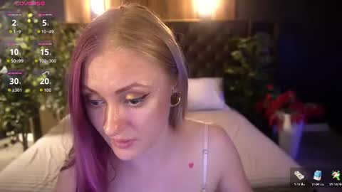 Lina online show from August 8, 9:09 am