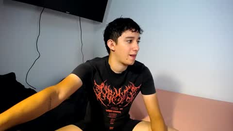 -- nicolle and jhon -- online show from August 15, 5:22 am