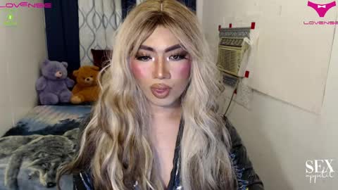 dream_fantacy online show from May 16, 5:57 pm