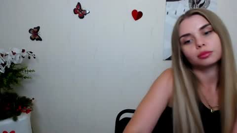 Mari online show from July 30, 11:17 am