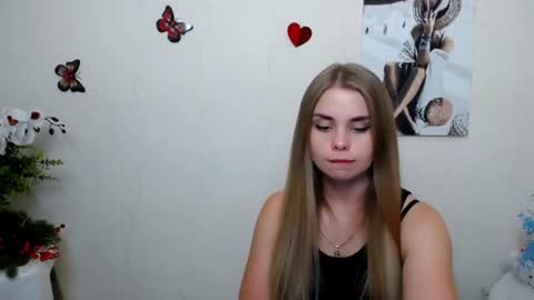 Mari online show from August 11, 10:39 am