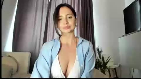 Nicole online show from July 28, 7:58 am
