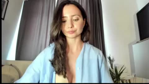 Nicole online show from July 28, 9:48 am