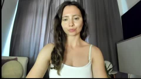 Nicole online show from July 31, 9:15 am