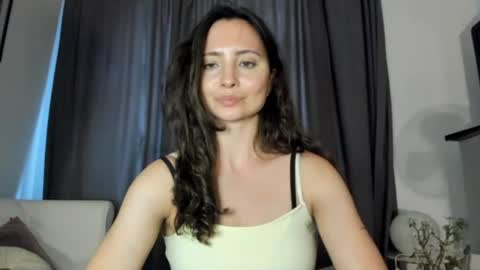 Nicole online show from August 8, 4:40 pm