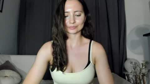 Nicole online show from August 8, 6:52 pm