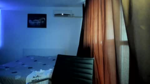 Johnny online show from August 2, 4:47 pm