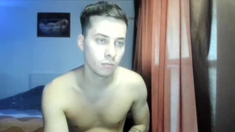 Johnny online show from August 11, 3:47 pm