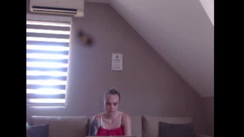 dreamcatcherfantasy online show from June 29, 9:45 am