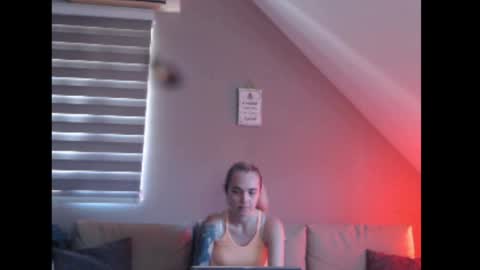 dreamcatcherfantasy online show from July 30, 7:37 am