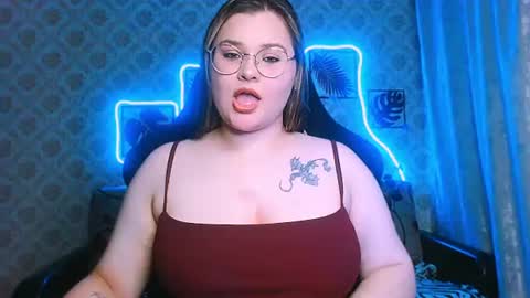 dreamforyoue2 online show from July 25, 8:02 pm