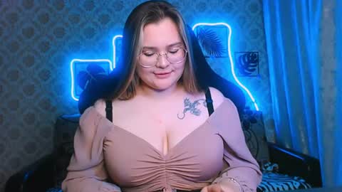 dreamforyoue2 online show from July 26, 7:52 pm