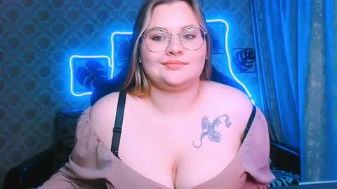 dreamforyoue2 online show from August 1, 11:11 pm