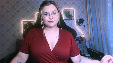 dreamforyoue2 online show from August 9, 5:47 pm