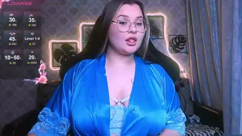 dreamforyoue2 online show from August 13, 11:41 pm