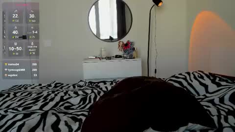  Hello im Eva  online show from August 15, 2:43 pm