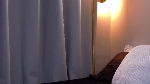 cris online show from August 5, 4:21 am