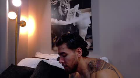 cris online show from August 5, 6:33 am