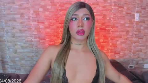 dreams_chloe online show from August 5, 6:33 am