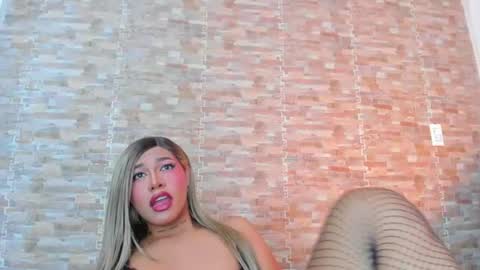 dreams_chloe online show from August 14, 6:39 am