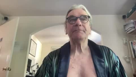 dreamstealer54 online show from May 26, 10:38 am