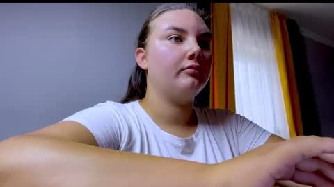 Mila online show from August 2, 2:24 pm