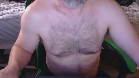 luvslutz online show from June 4, 1:09 am