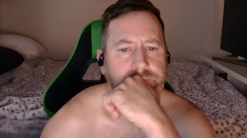 luvslutz online show from June 9, 2:07 am