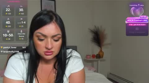 dreamyhousewife1 online show from July 23, 7:38 pm