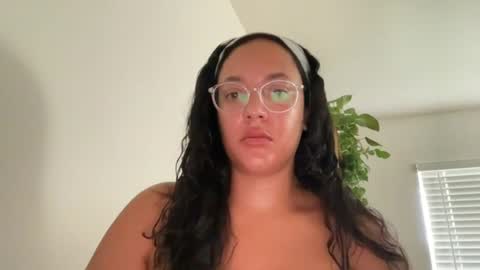 Rianna online show from August 4, 3:20 pm