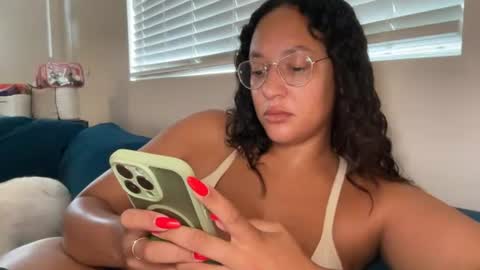 Rianna online show from August 11, 3:58 pm