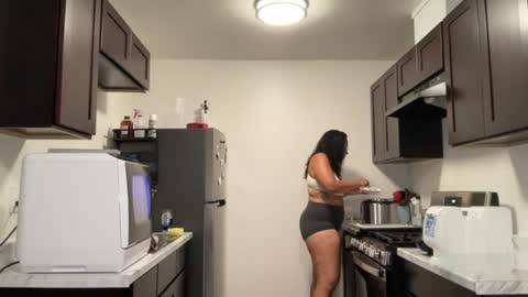 Rianna online show from August 11, 6:10 pm