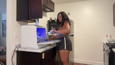 Rianna online show from August 12, 6:32 pm