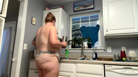 drew863901 online show from August 2, 12:06 am