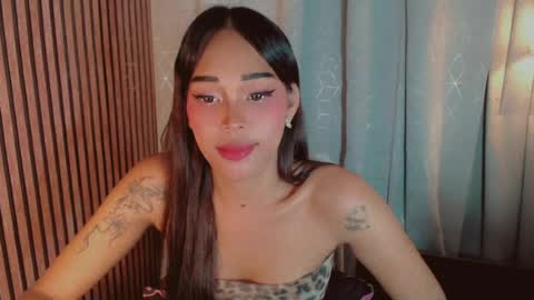 Dreyana online show from August 12, 9:50 pm