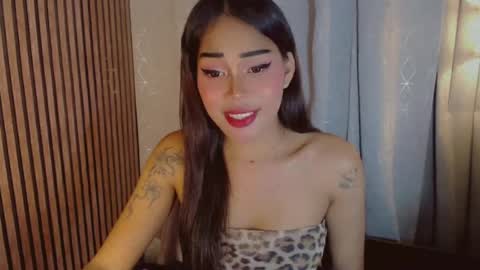 Dreyana online show from August 13, 9:51 pm