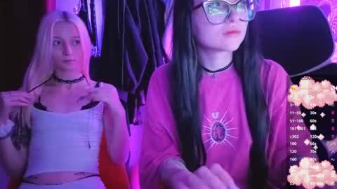 Tara  Sonny online show from July 28, 4:57 pm