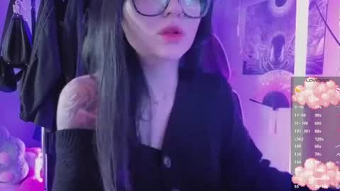 Tara  Sonny online show from August 7, 1:22 pm