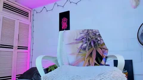 drippyorlove online show from July 31, 7:08 pm