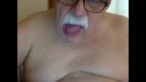 drnick069 online show from May 3, 11:37 am