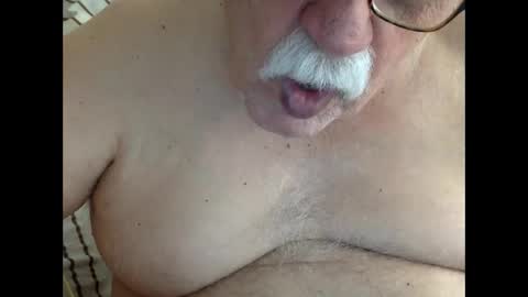 drnick069 online show from May 13, 7:14 pm