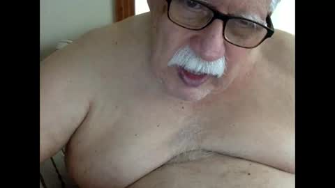 drnick069 online show from May 21, 12:18 pm