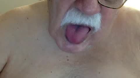 drnick069 online show from August 11, 4:20 pm