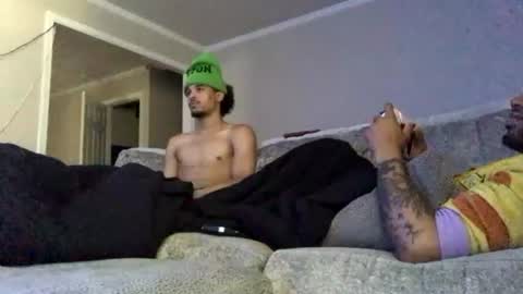 2xTheTrouble online show from July 9, 1:38 pm