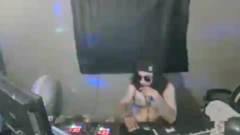 drogoloko233 online show from July 5, 3:31 am
