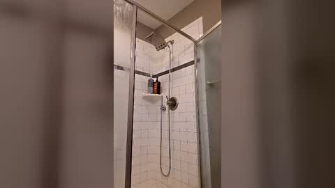 dudediscrete1365 online show from August 15, 7:34 am